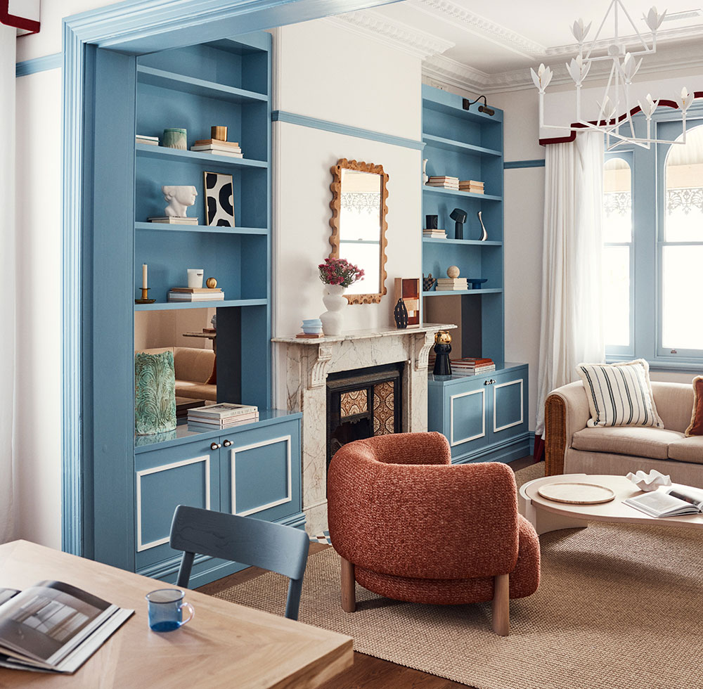 悉尼温馨家居 | 蓝色调与暖色细节的完美融合-1