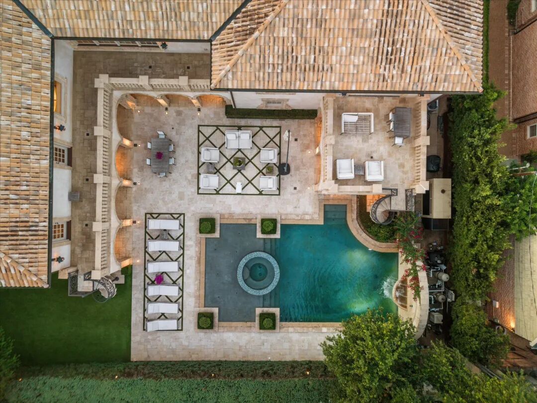 重焕新生的地中海庄园：休斯顿RiverOaks的永恒奢华-45