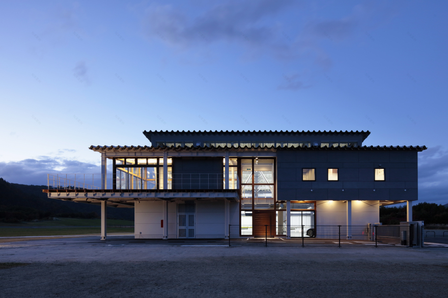 Hanger 1 航空機展示場丨日本福岛丨FEDL (Far East Design Lab.)-35