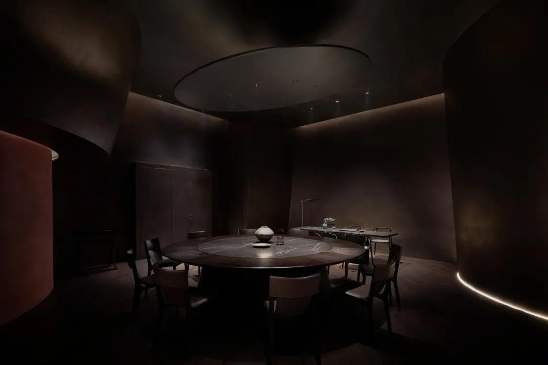 追光·欧文莱陶瓷总部，空寂之境 | 谢培河作品-162