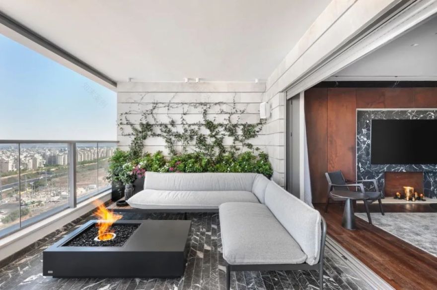 Aviram Kushmirski 打造轻奢风空间,黑白色调与实木地板的完美搭配-73