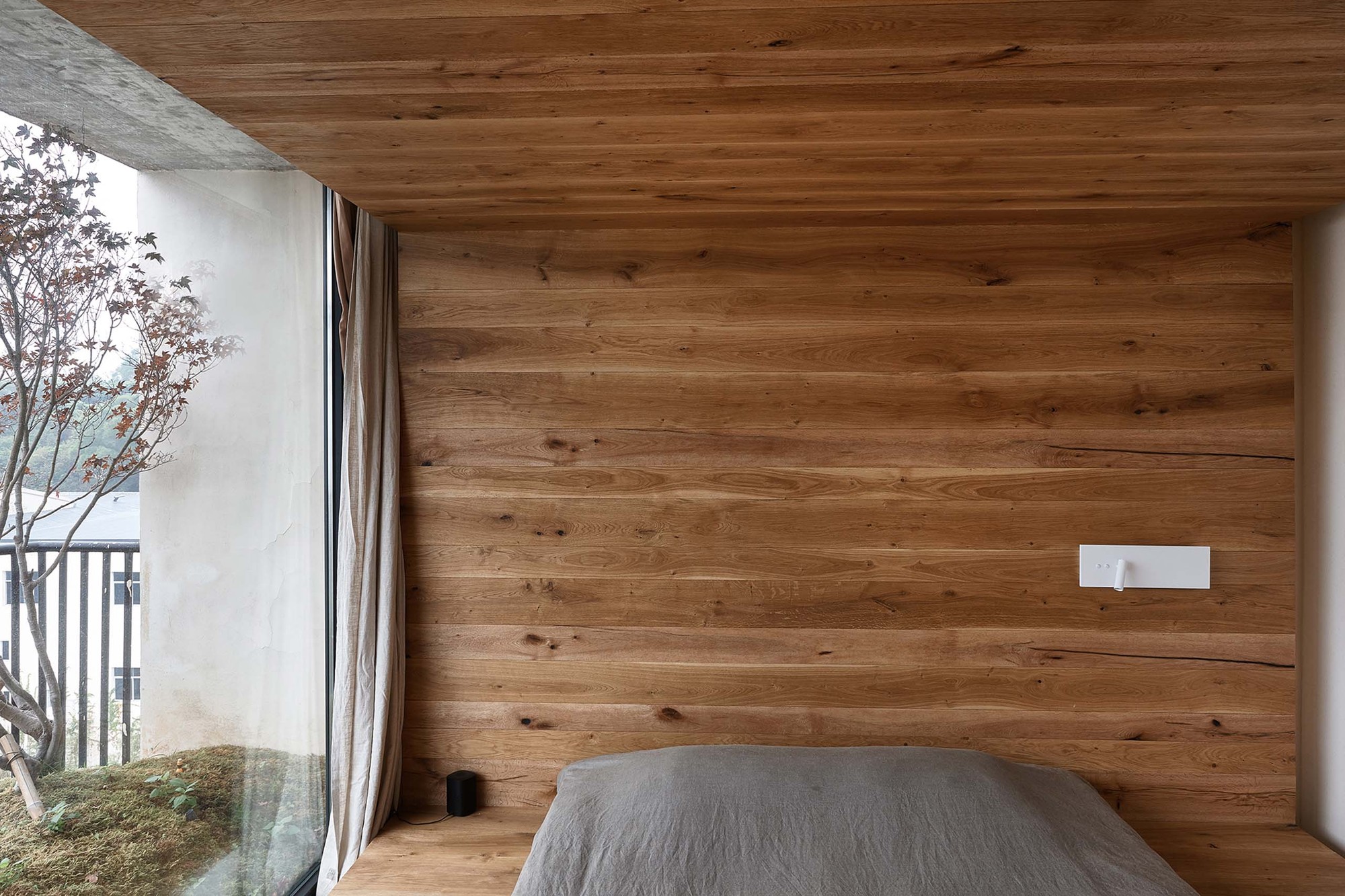 A Woodwork Enthusiast’s Home / ZMY Design-43