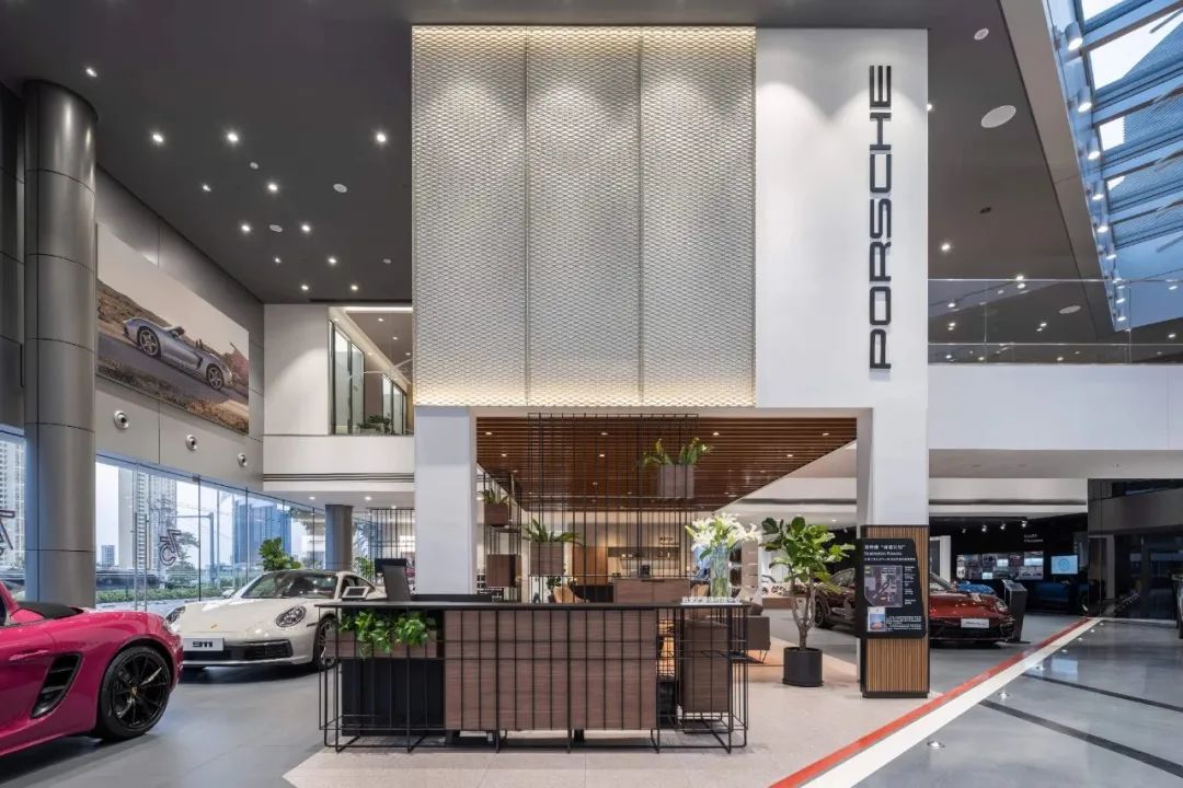 西安浐灞保时捷中心丨中国西安丨Gensler 和 Porsche-0