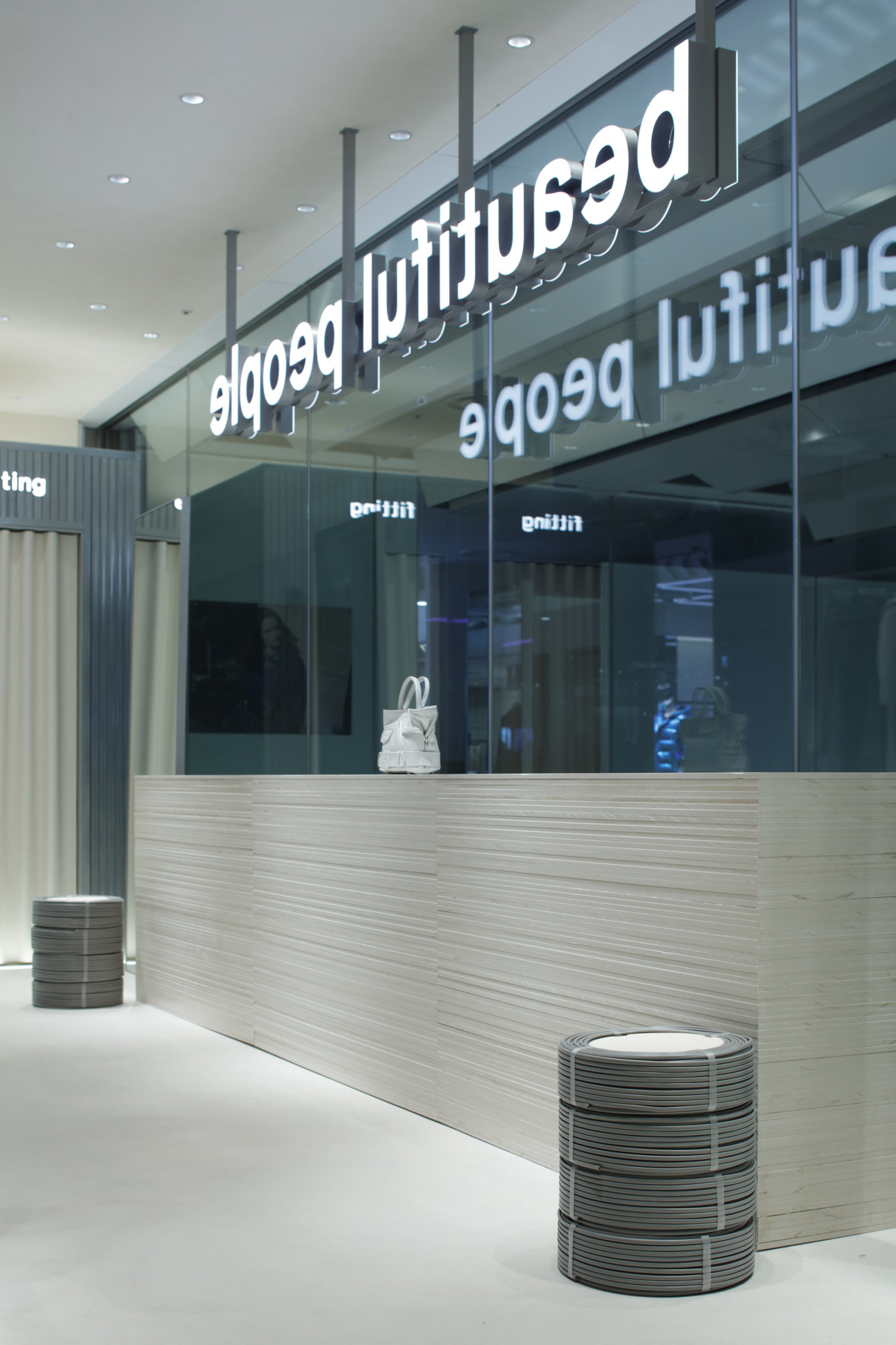 《美丽的人们》-12