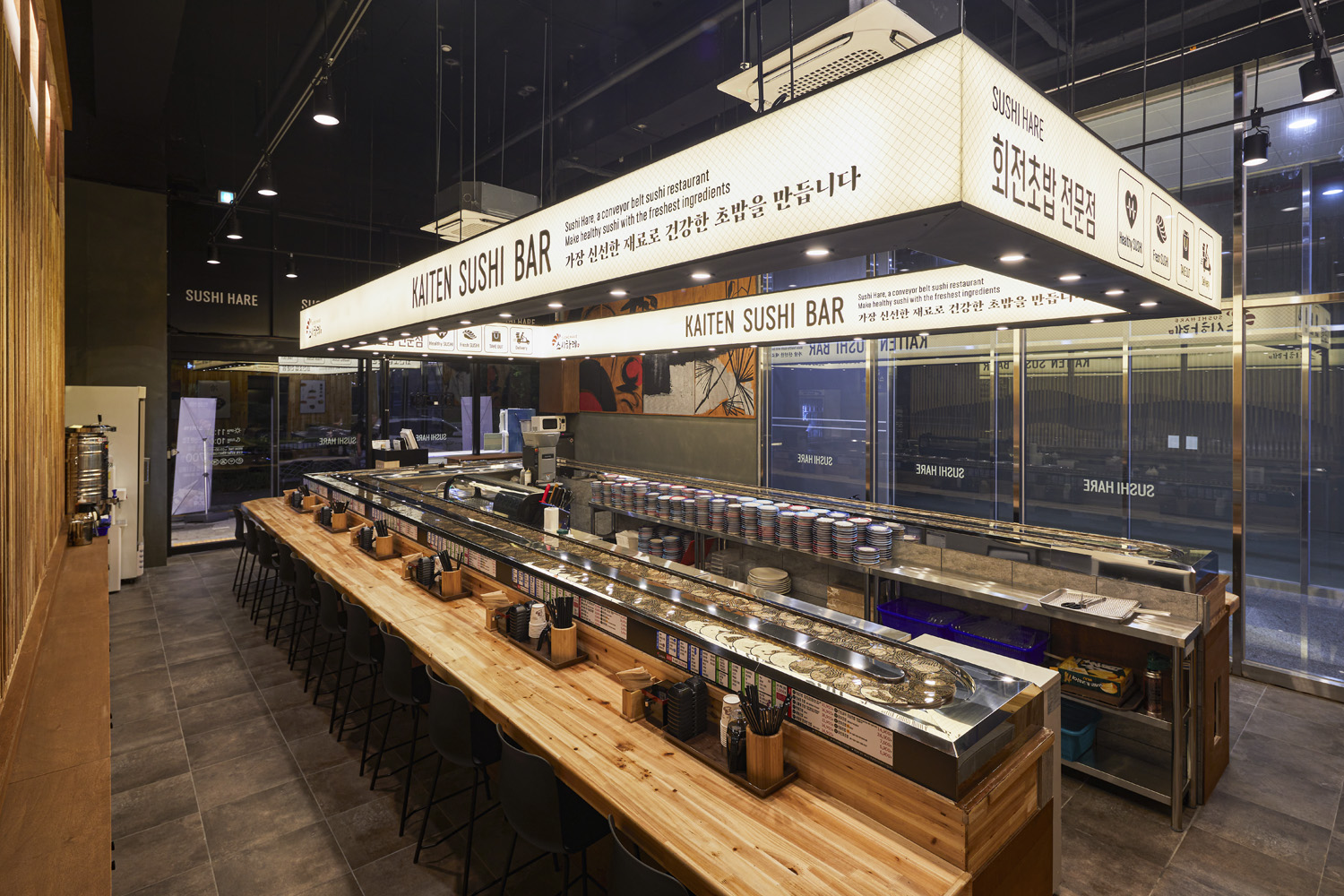 20 平旋转寿司店 | 明亮温馨的美食空间-6