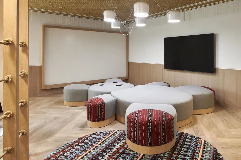 母亲与儿童最高委员会新办公室丨阿联酋阿布扎比丨Roar Design-32