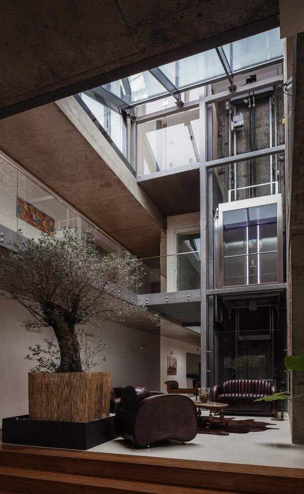 保加利亚历史果园住宅扩建,自然与现代融合-39