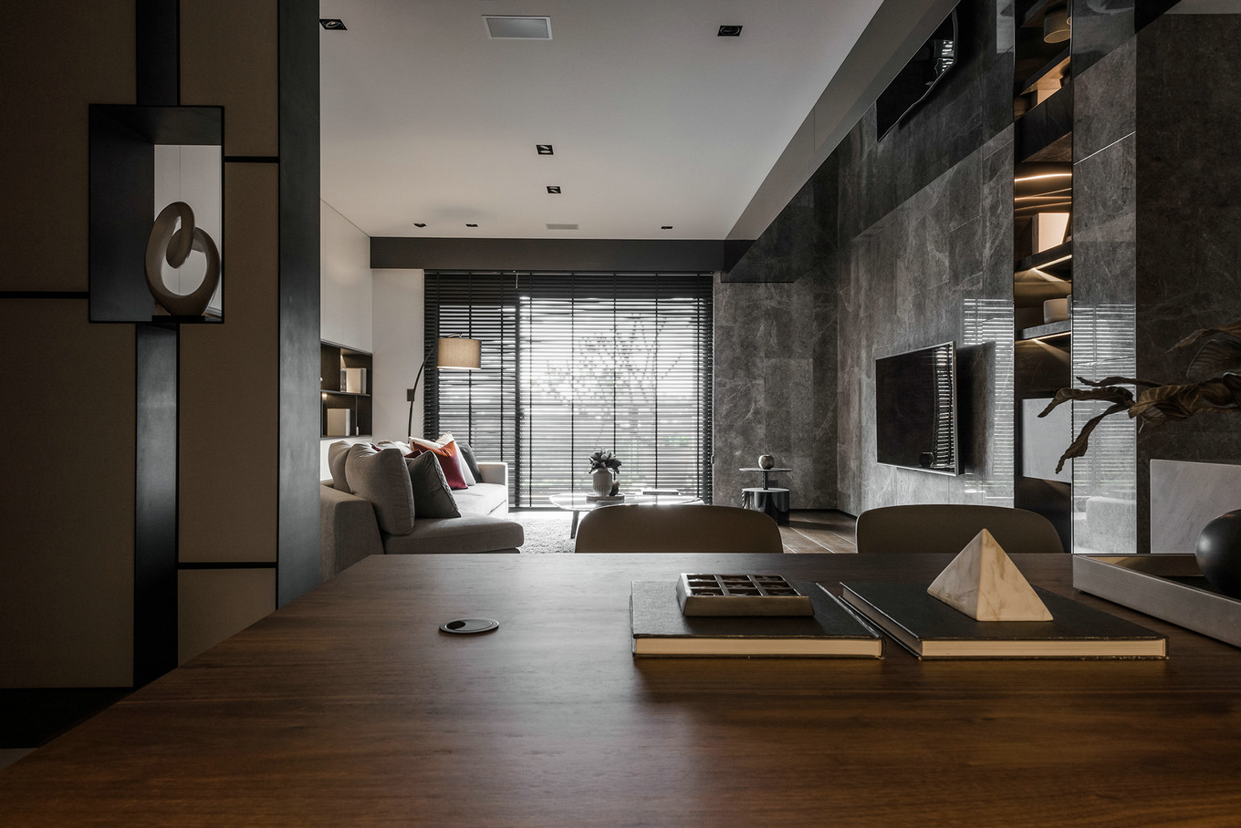 现代遇上工业风，禅意的舒适与优雅-8