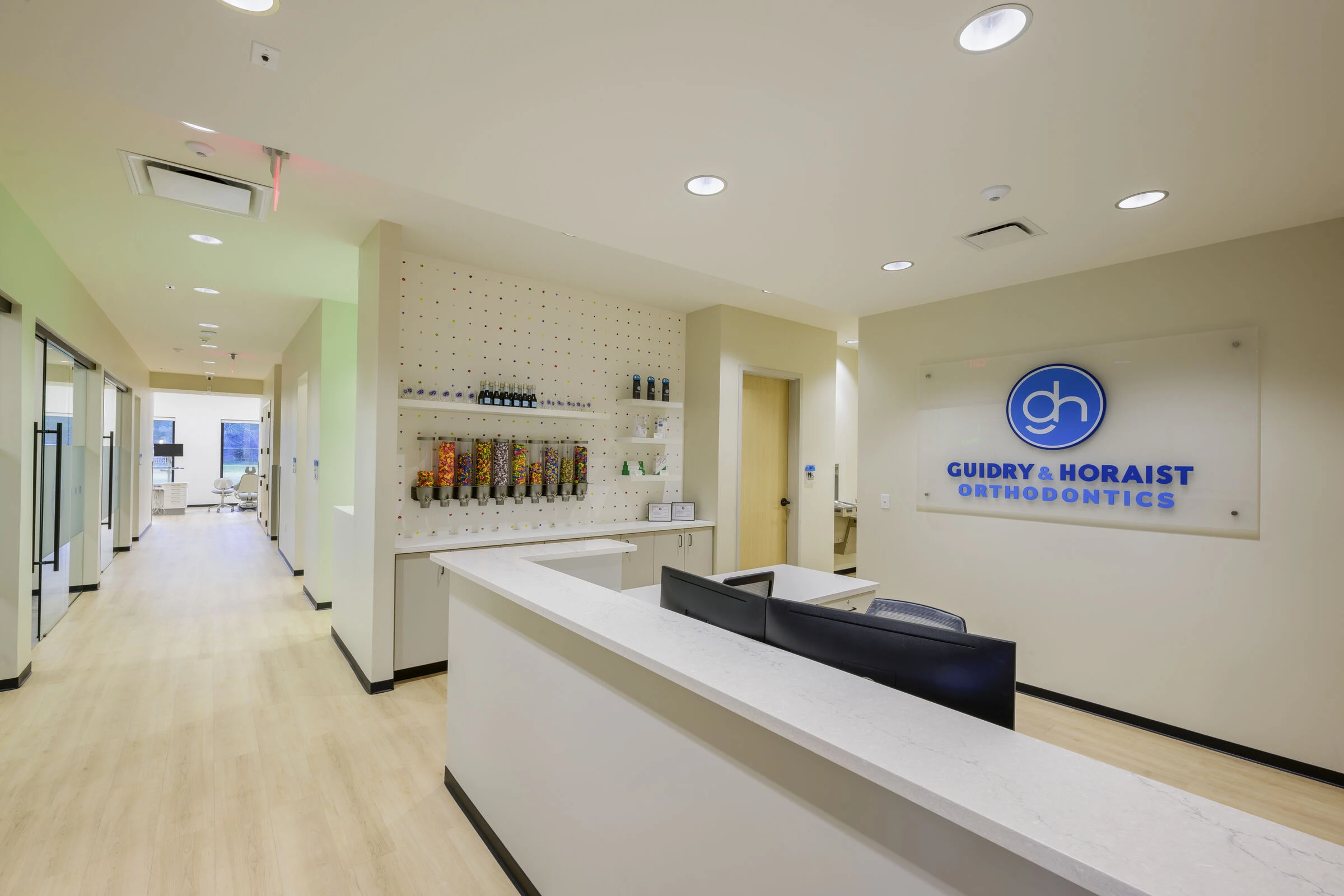 吉德里和霍赖斯特正畸学丨美国路易斯安那丨Ritter Maher Architects-9