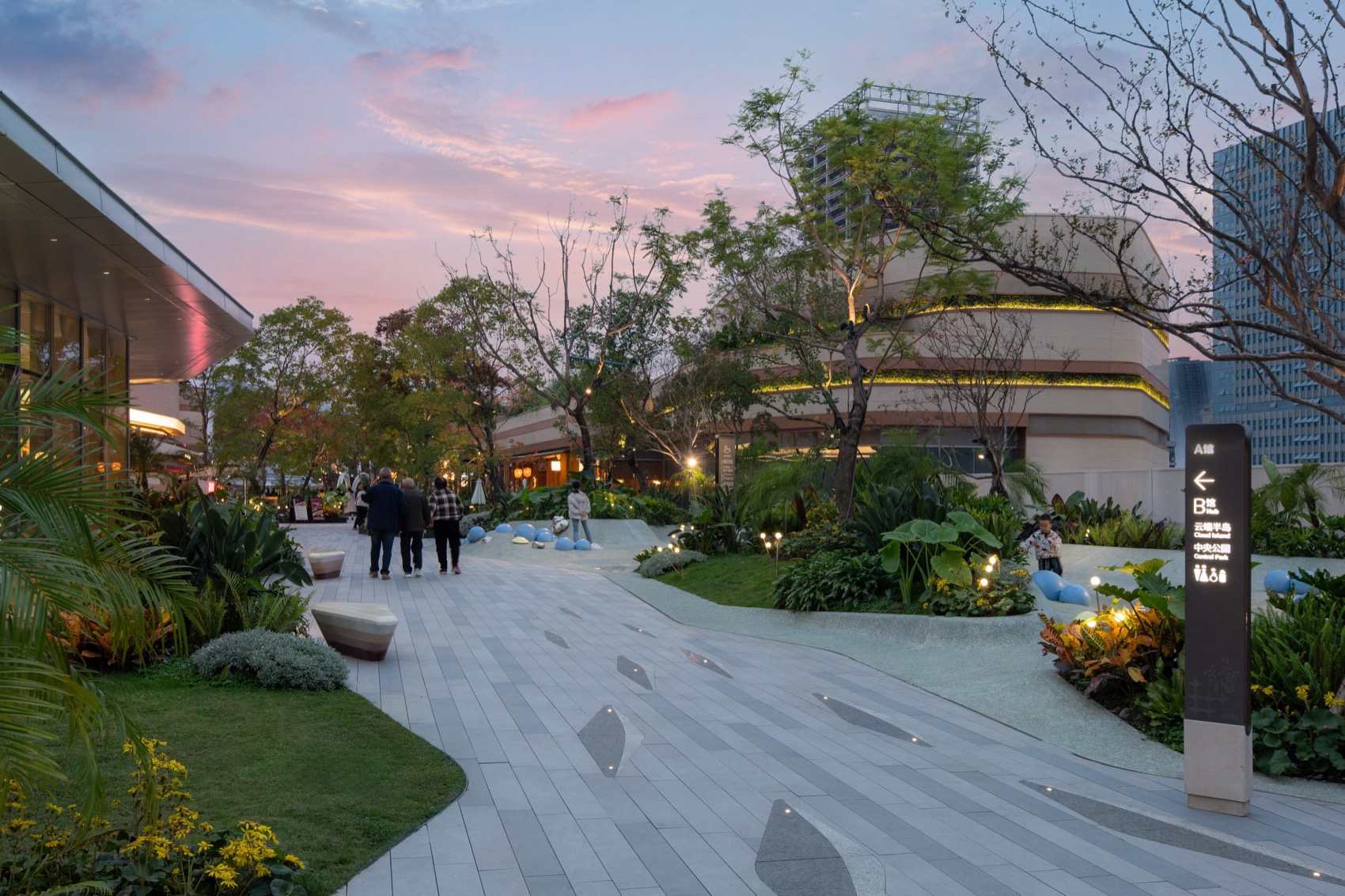 重庆光环花园城综合商业体丨中国重庆丨WTD纬图设计,PHA,奥雅洛嘉儿童,CAN-128