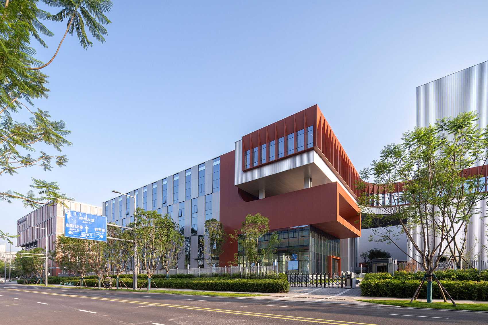 天府兴隆湖实验室二期丨中国成都丨江苏中锐华东荣朝晖工作室,杭州心象建筑-15