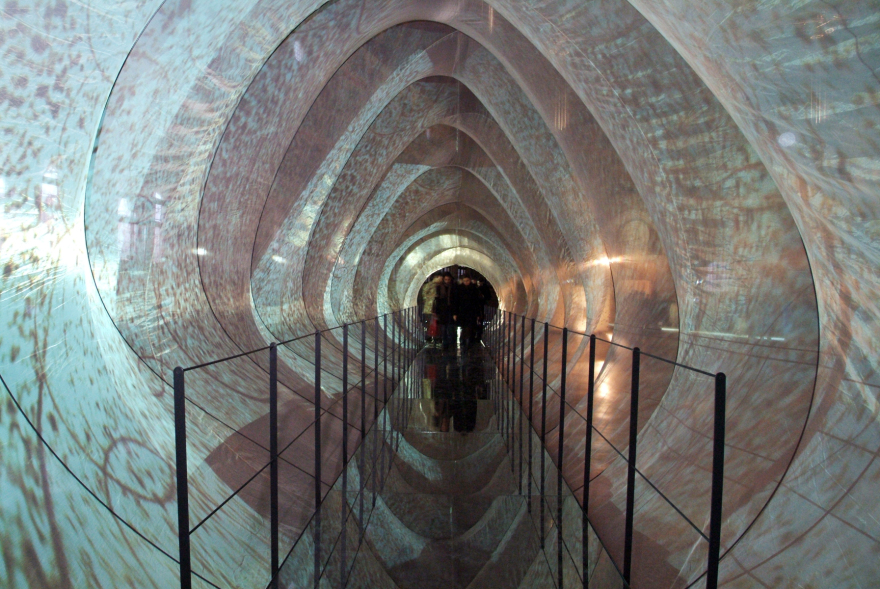 两条鲤鱼(水,土 – 村,城 – 现象学)-8