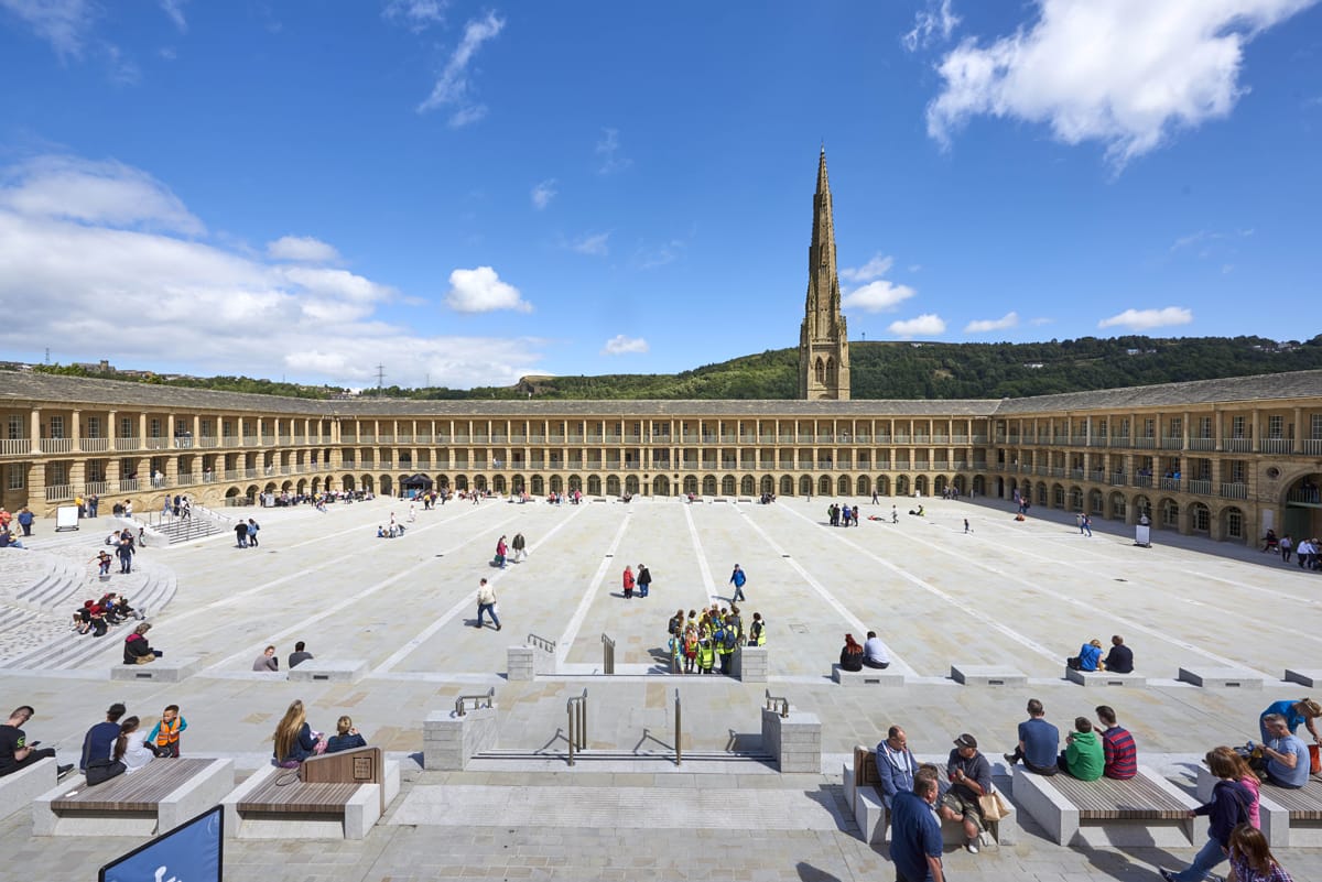 英国哈利法克斯 Piece Hall 广场 · 历史建筑的现代复兴-31