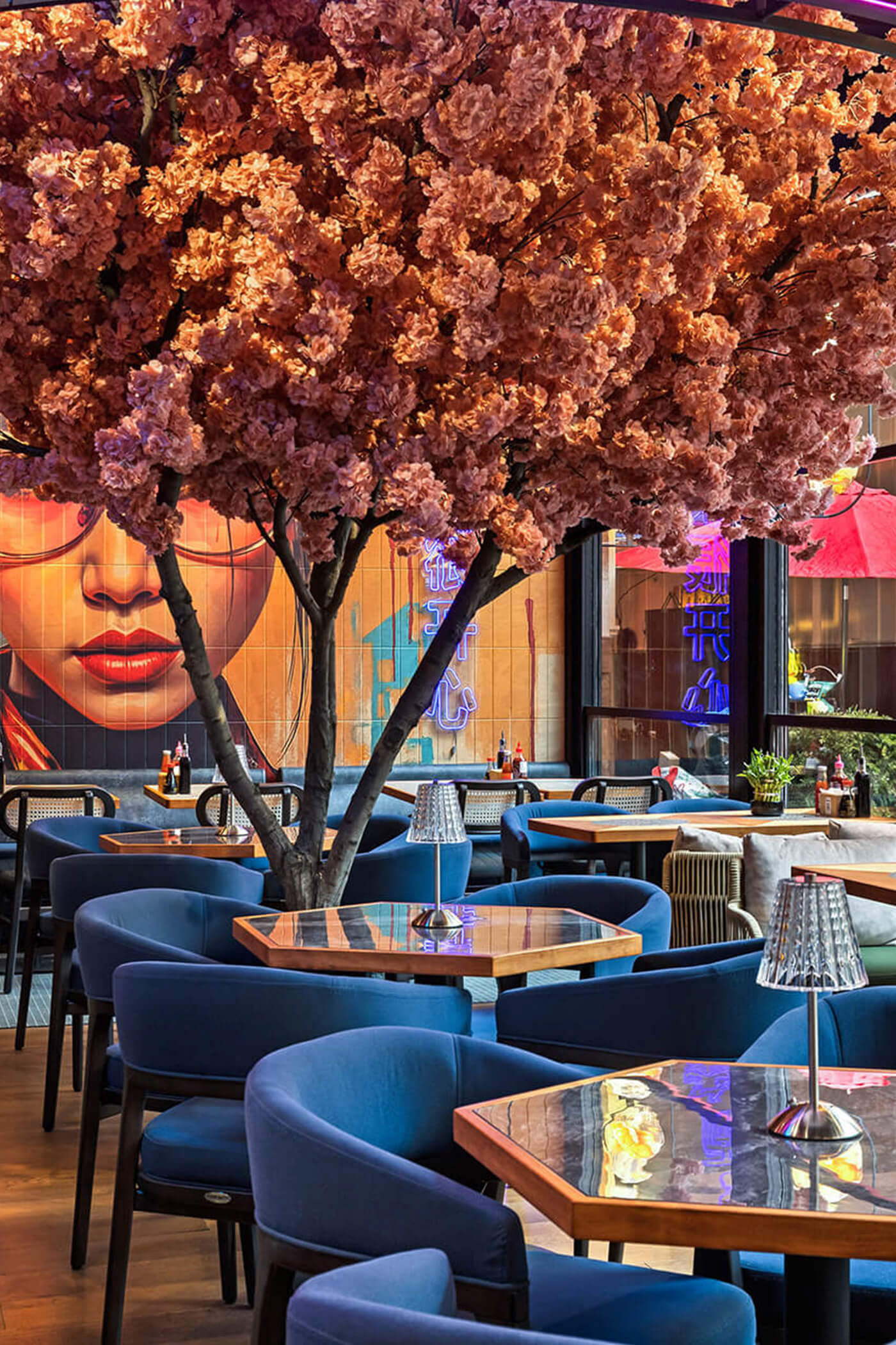 《干杯》布达佩斯丨匈牙利布达佩斯丨Sergiy Sarana等7人团队-11