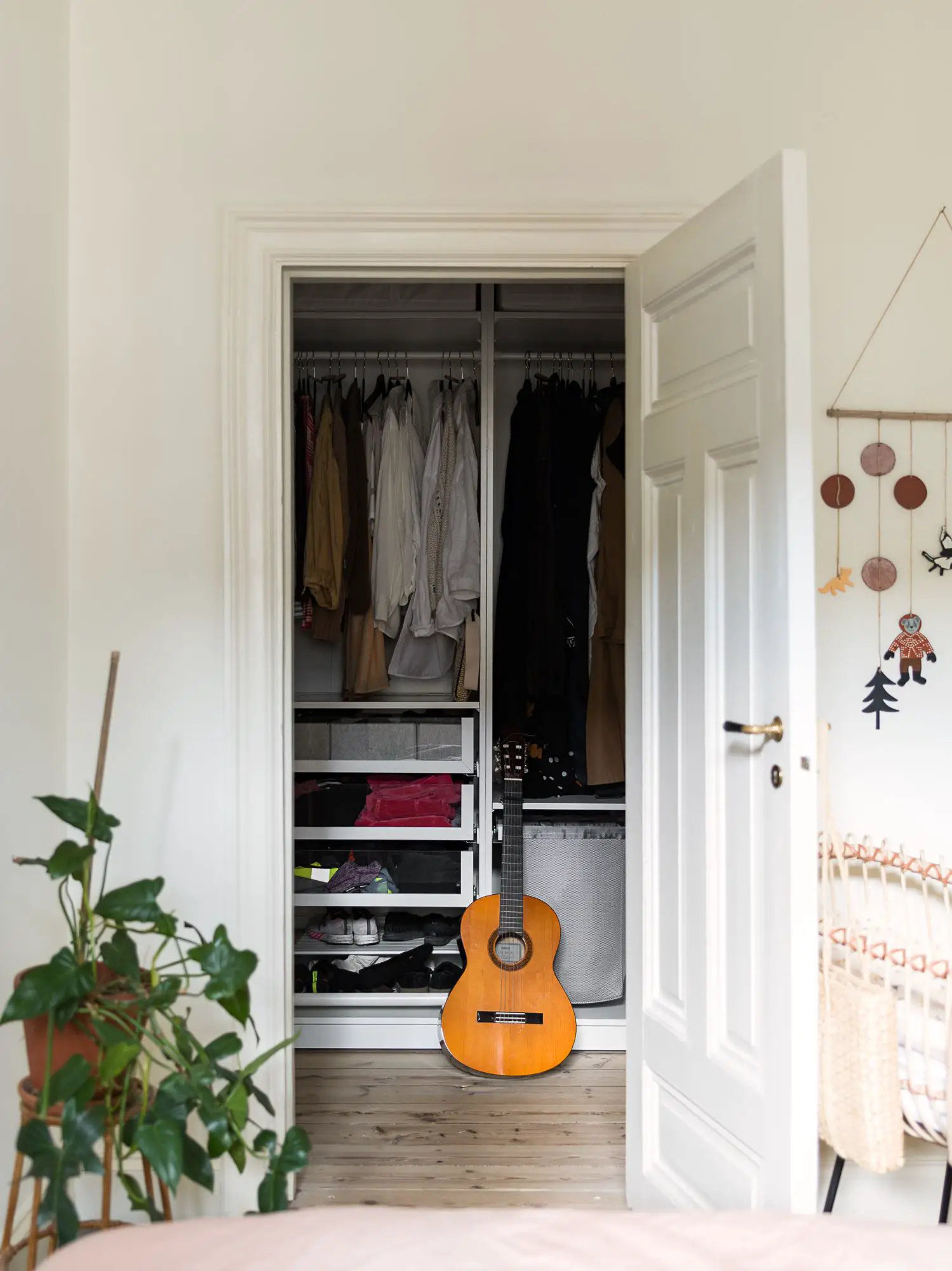 复古色彩的旧楼公寓-13