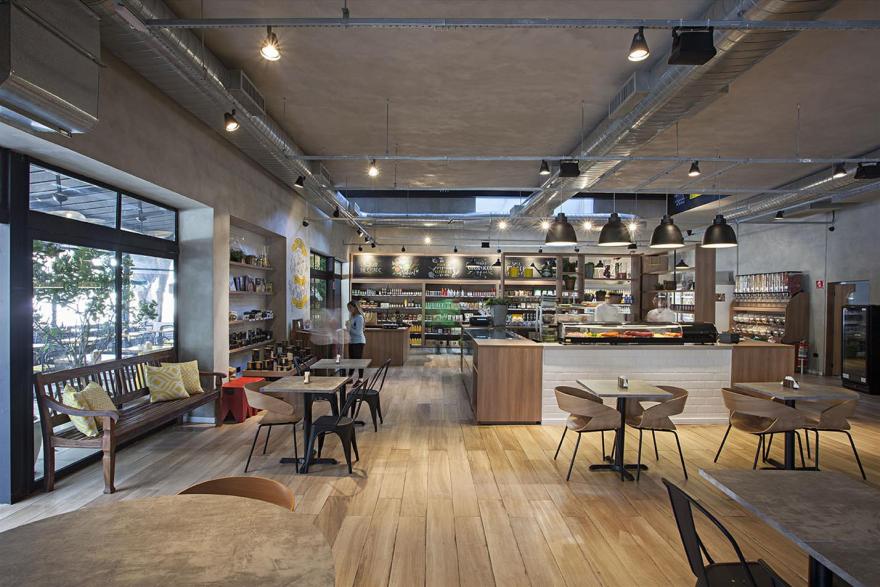 巴西 Empório Frutaria · 工业风自然美食市场设计-17