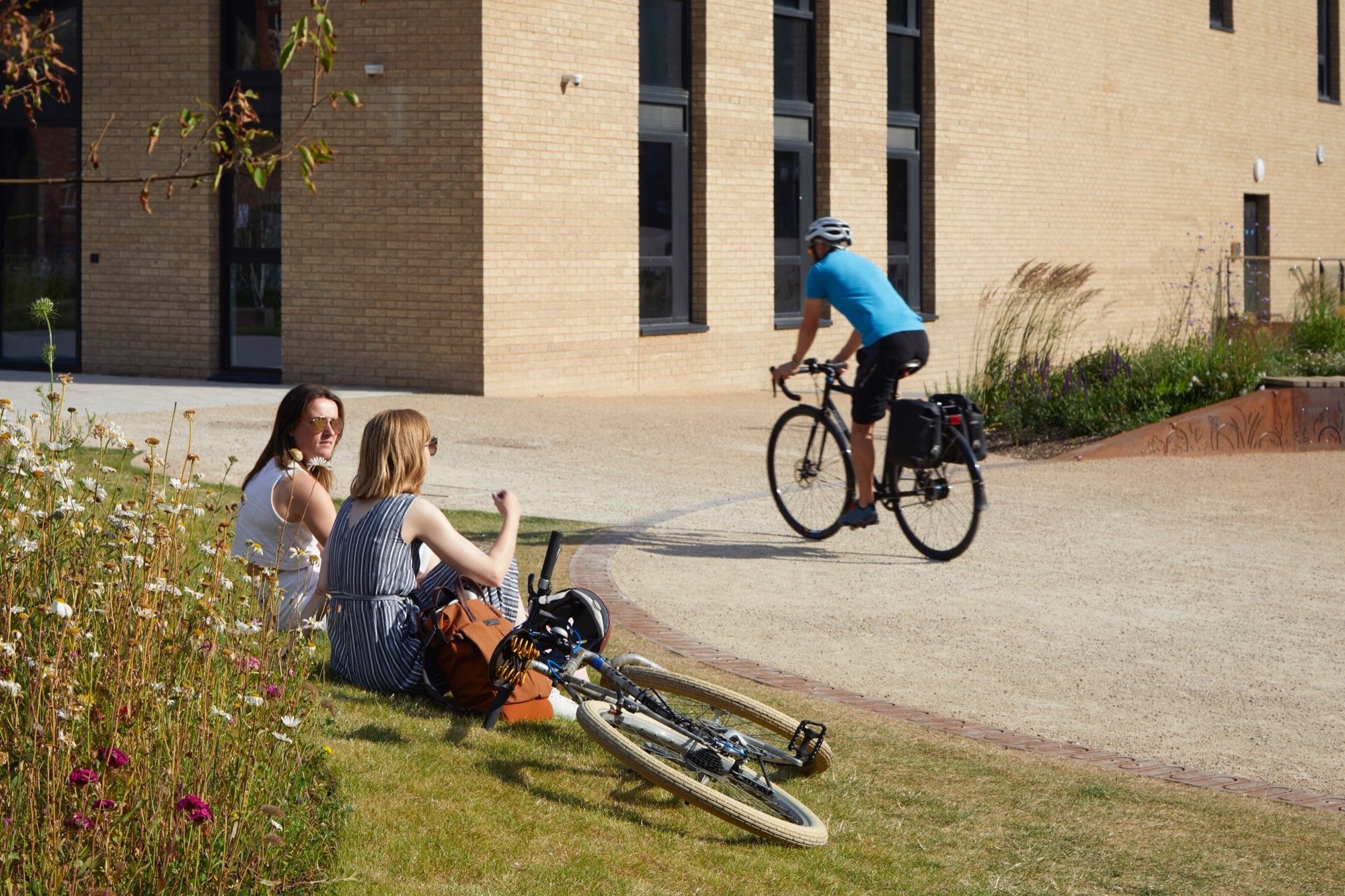 英国 Glassfields 广场丨英国布里斯托尔丨B|D 景观建筑师-24