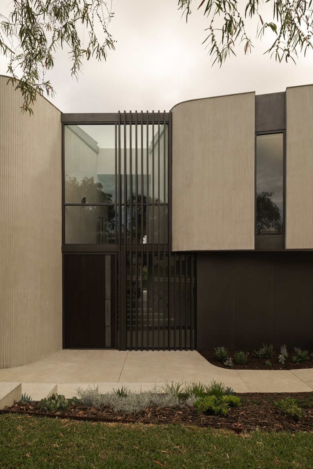 MAEK丨极简挑空别墅-1