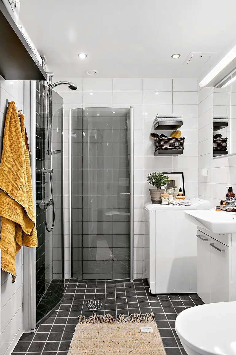 封闭阳台打造双重客厅，享受宁静阅读时光-16