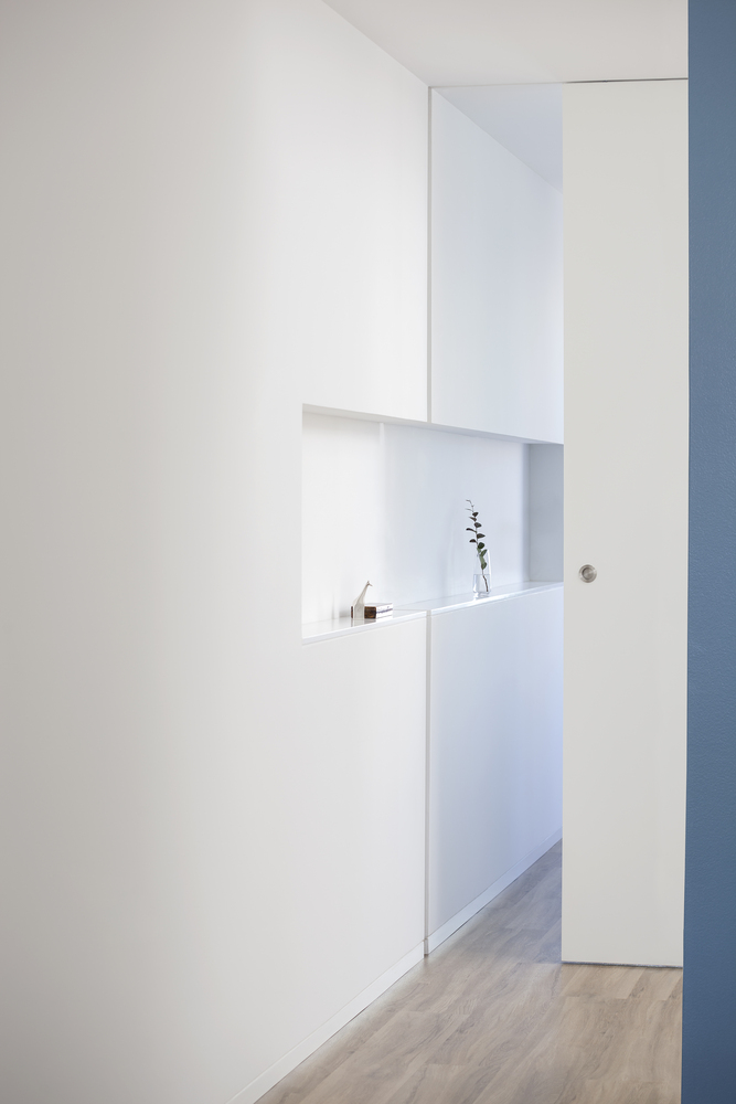 波尔图市中心翻新别墅 | 现代生活与自然光线的融合-43