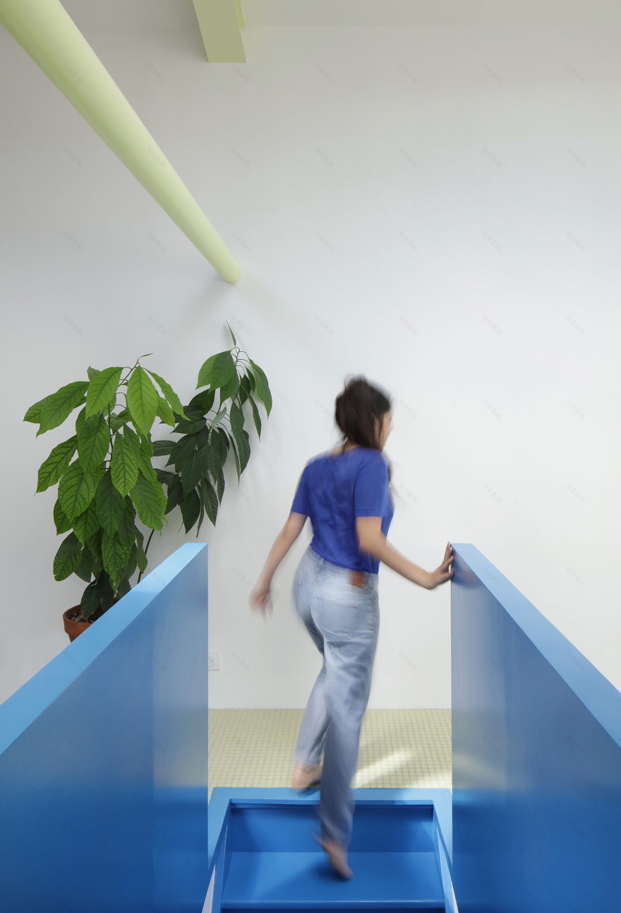 Elevation of a Family House in Bagnolet / 127af-20