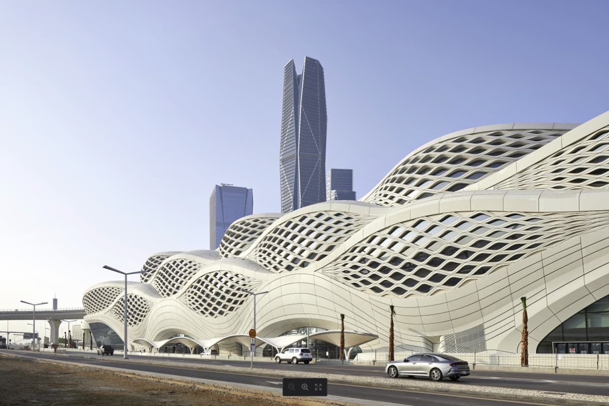 利雅得KAFD地铁站丨沙特阿拉伯利雅得丨扎哈·哈迪德建筑事务所-2