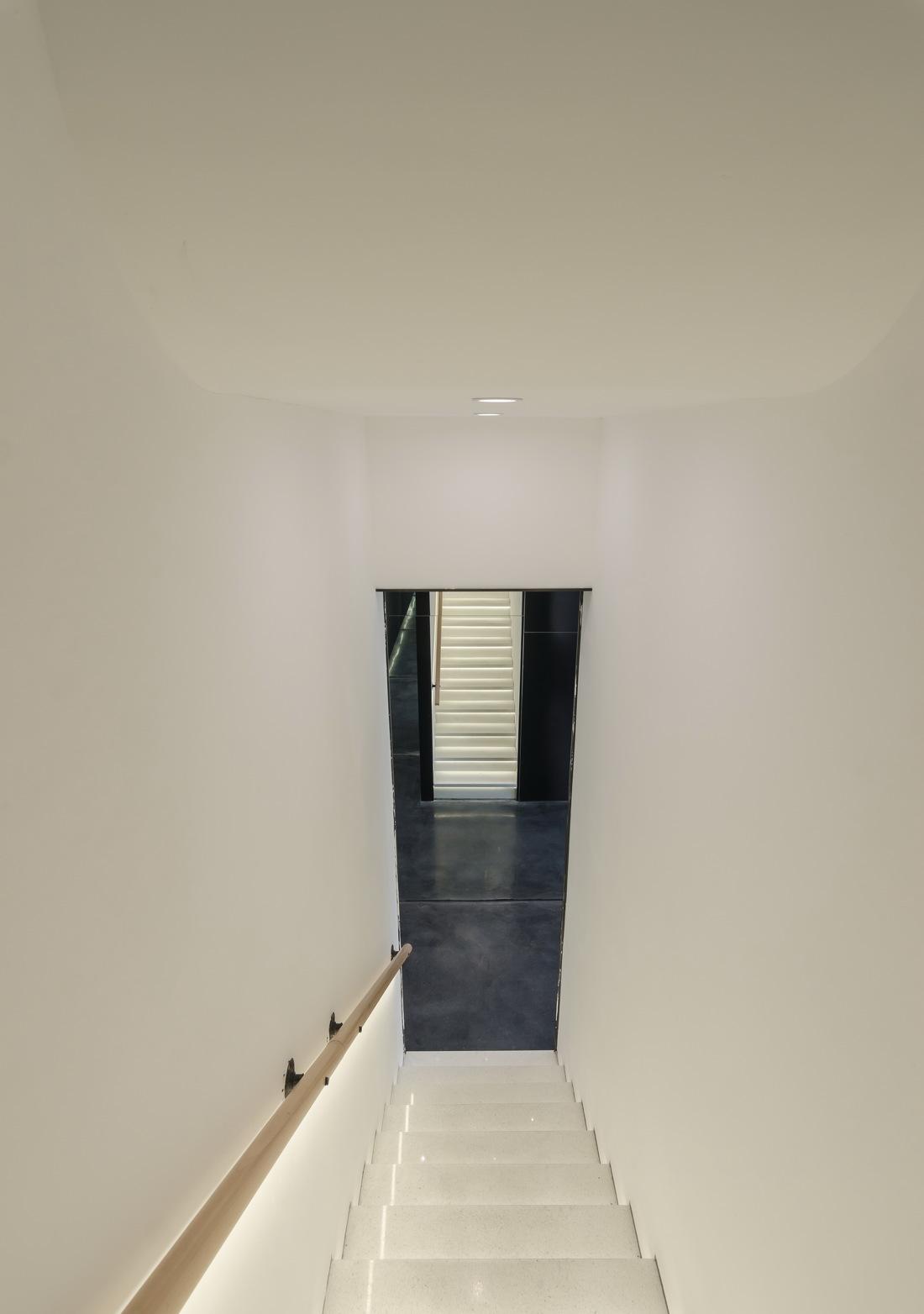 黑色魔方++ 水晶魔方·SA·M 沙龙空间设计-45