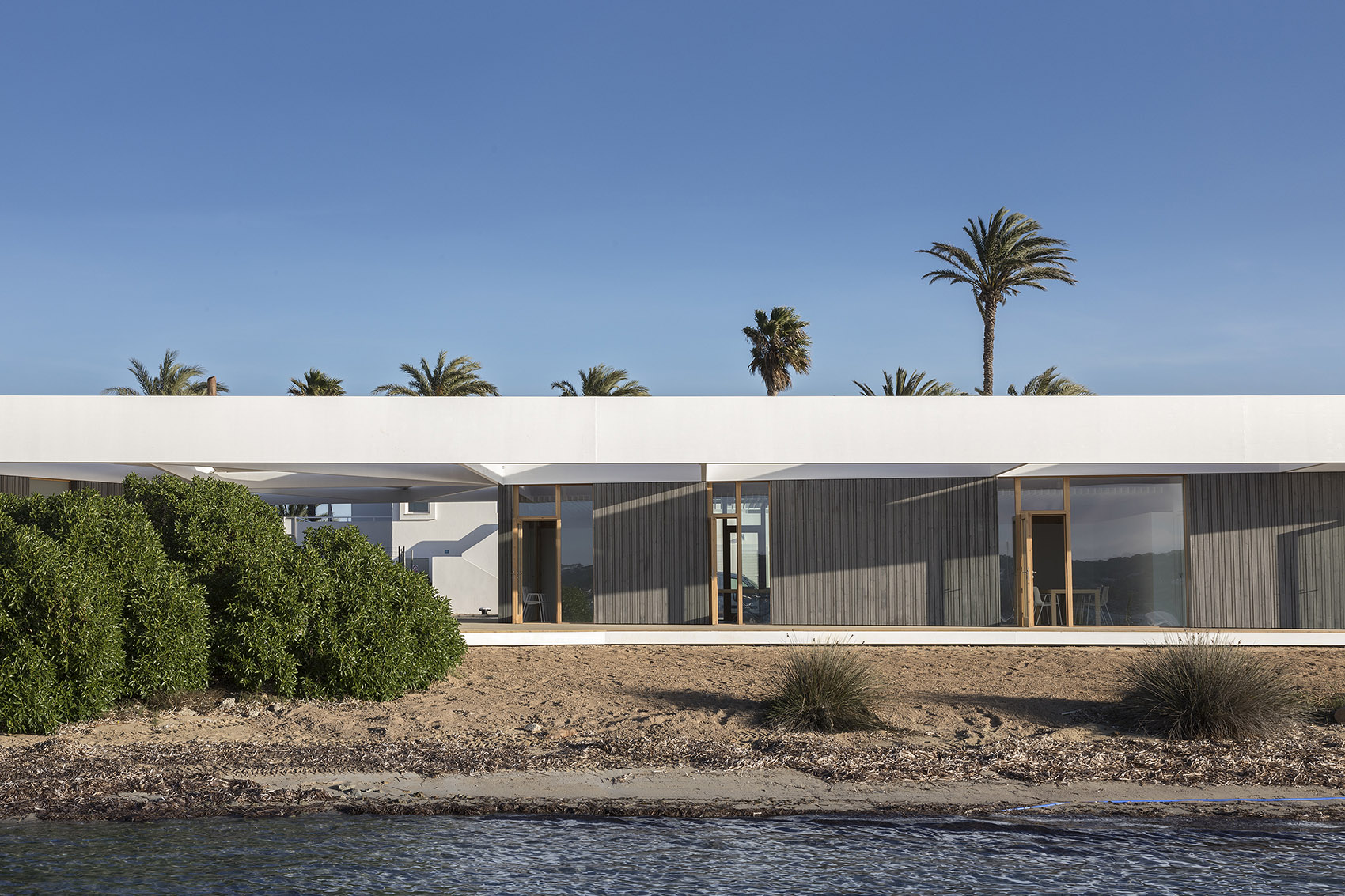 Formentera水上运动中心，西班牙 / Marià Castelló Architecture-23