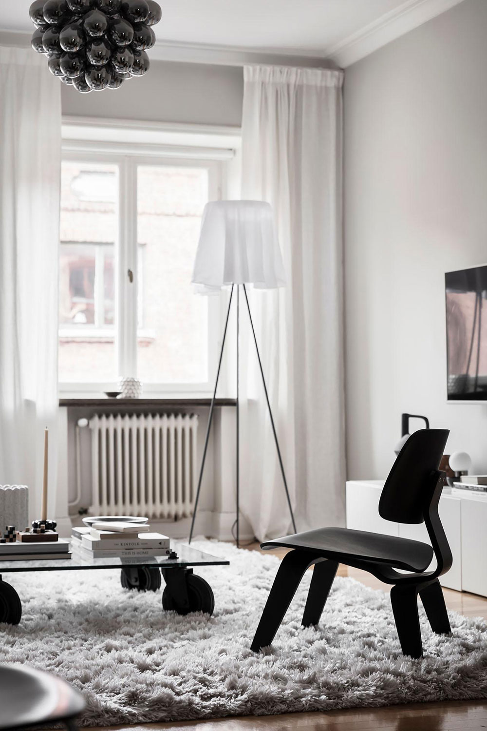 白色斯堪的纳维亚风格公寓-11