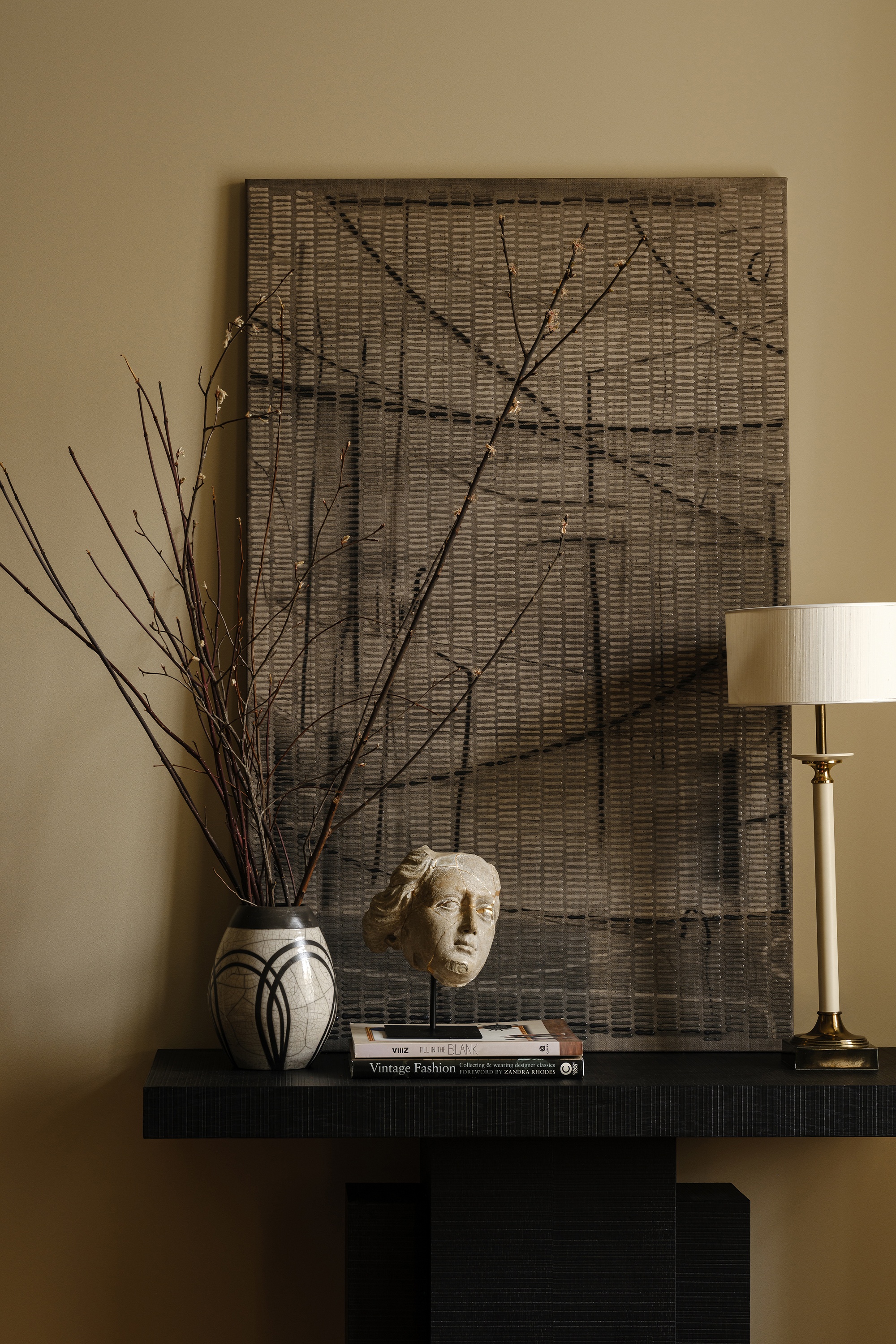 Elegant Apartment in Warm Tones : 当代设计表达丨Vera Lemeshko-9
