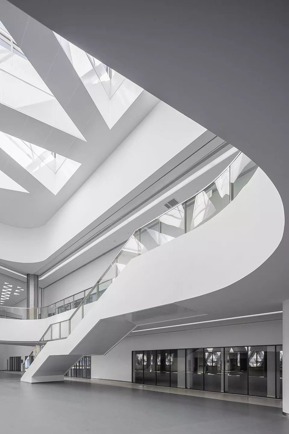 波浪造型下的如东体育中心,活力无限-56