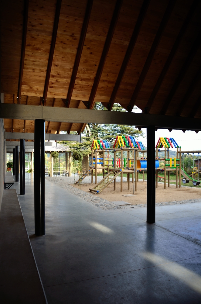 哥伦比亚农村学校 · 模块化设计与景观互动-50