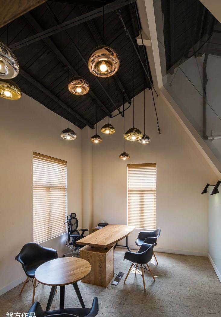 设计公司丨解方设计作品-VML广告公司办公室-11