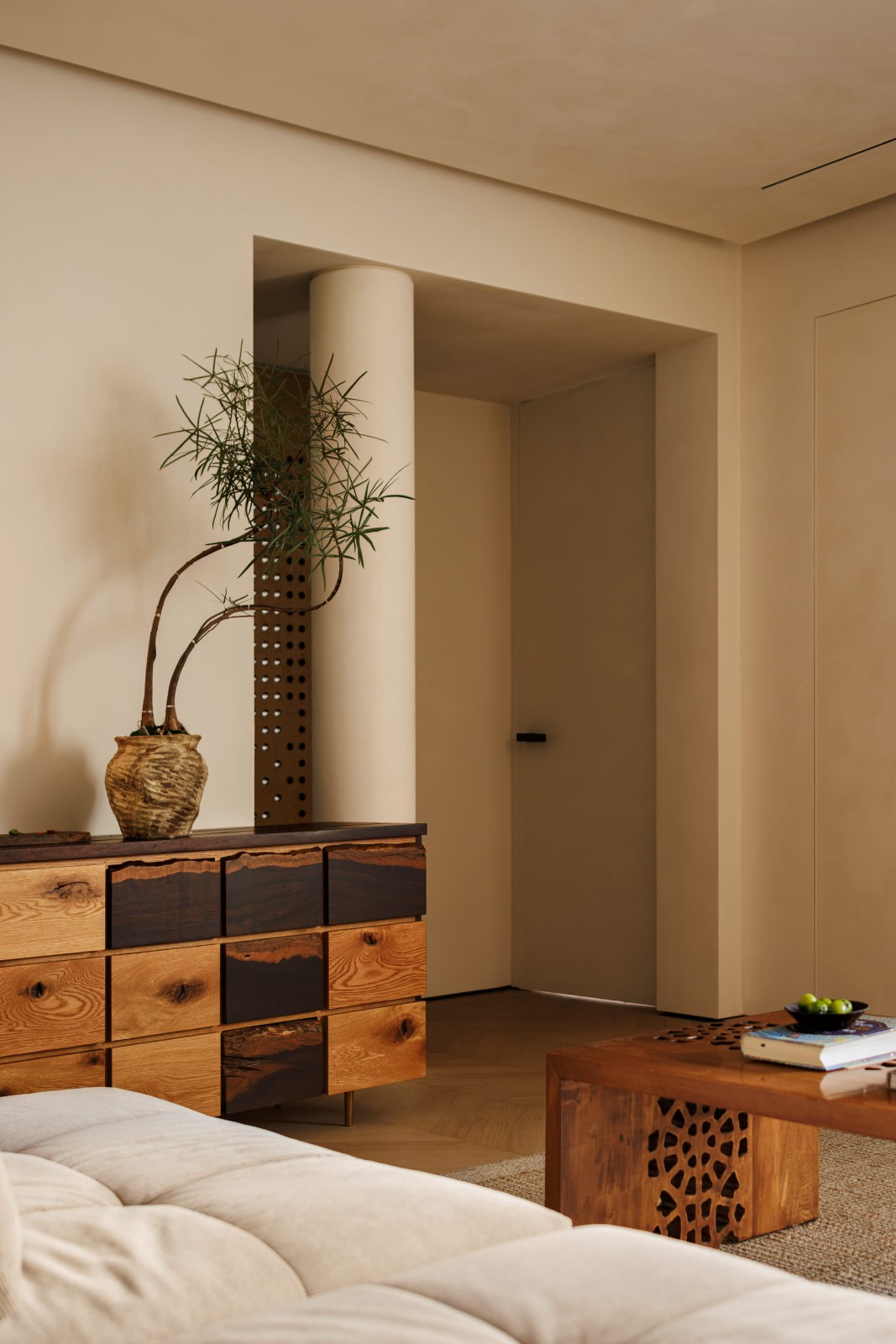 复古与个性的碰撞，在家看一场艺术展-24