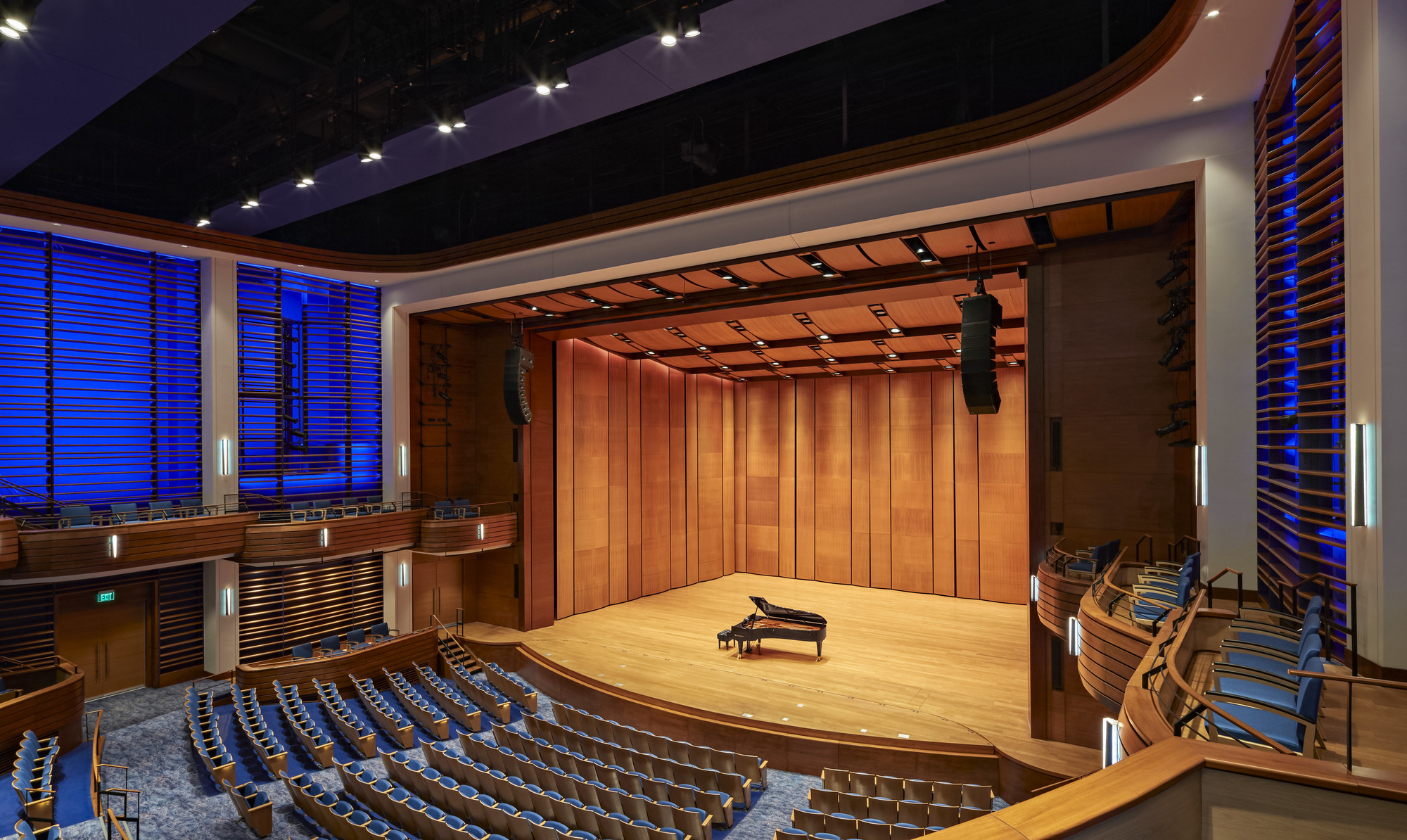 Jay and Susie Gogue Performing Arts Center / Wilson Butler Architects-43