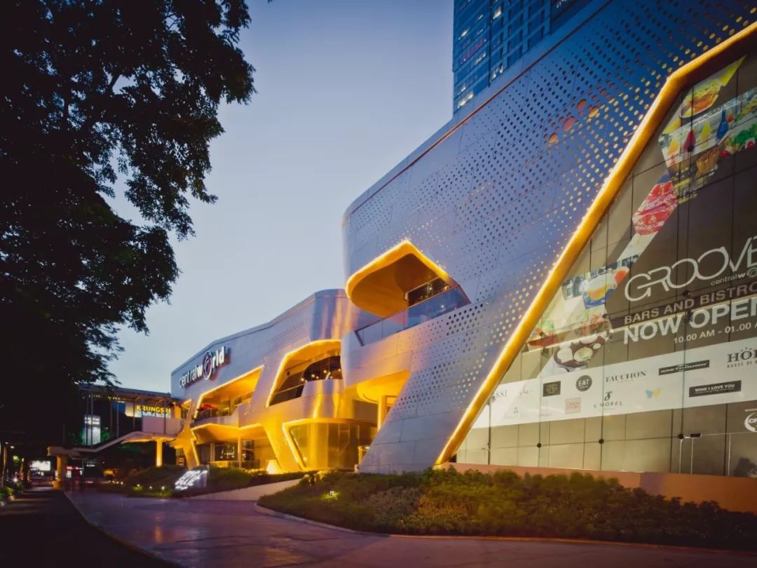 中央世界商业中心 | 露天餐饮激活曼谷街道-3