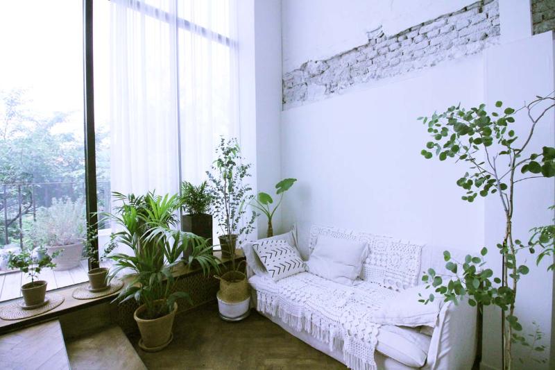 温馨氛围的白色调摄影棚室内设计-8