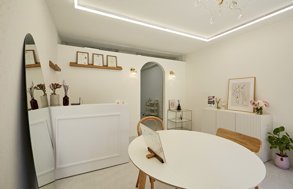 白色简约，10 平米室内设计的魅力-4