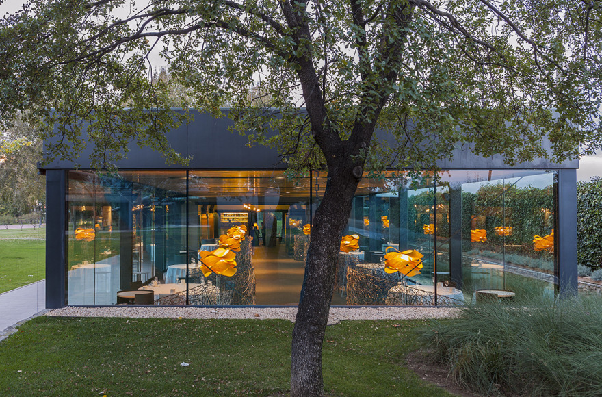 米其林星级餐厅“La Boscana”的自然有机空间-3