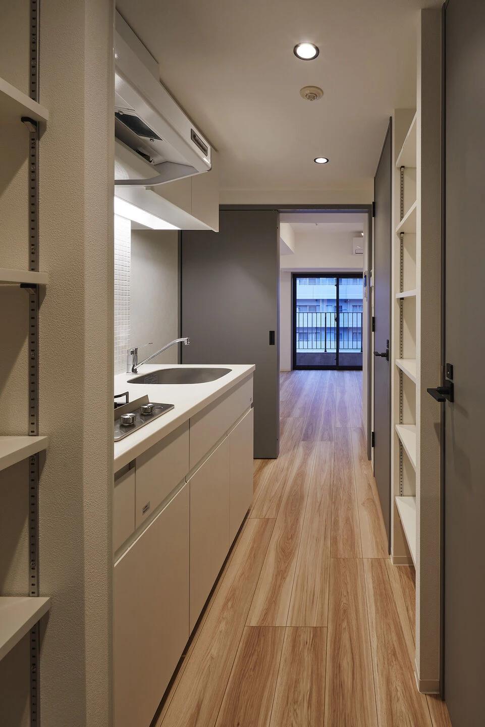 模糊界限的混凝土皮肤 · 日本公寓设计新尝试丨日本神奈川-18