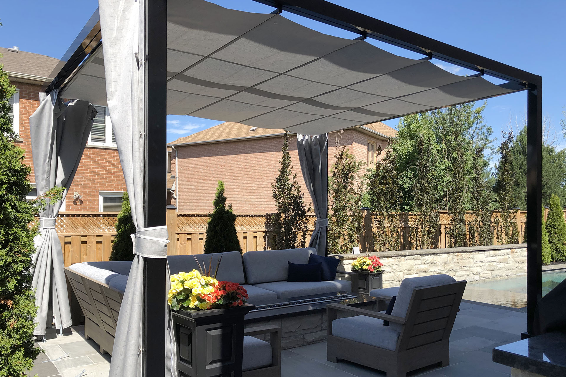 Retractable Shade Structure, Vaughan | ShadeFX-12