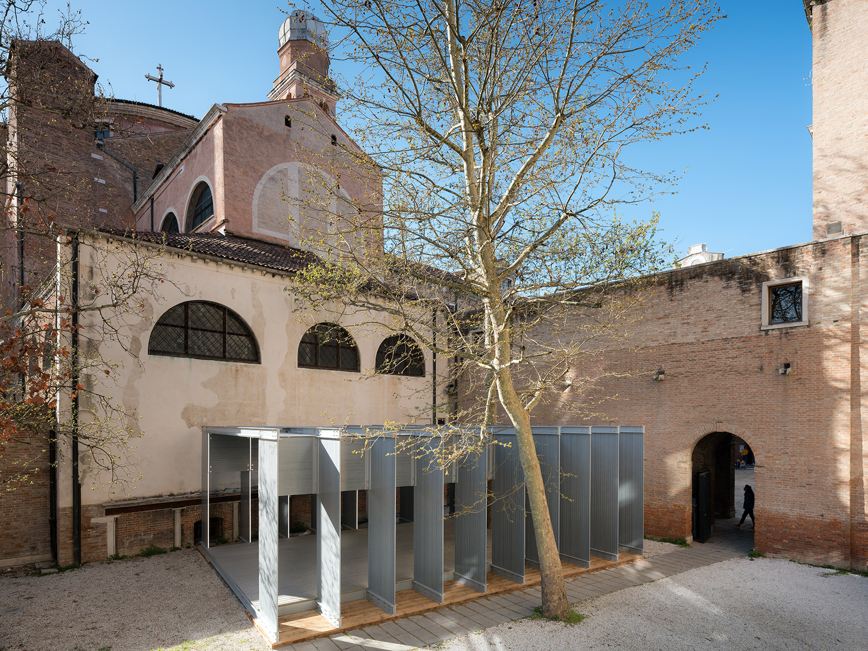 LightMotiv展亭，意大利威尼斯 / Davide Del Sante 和 Damiano Mazzocchini -3