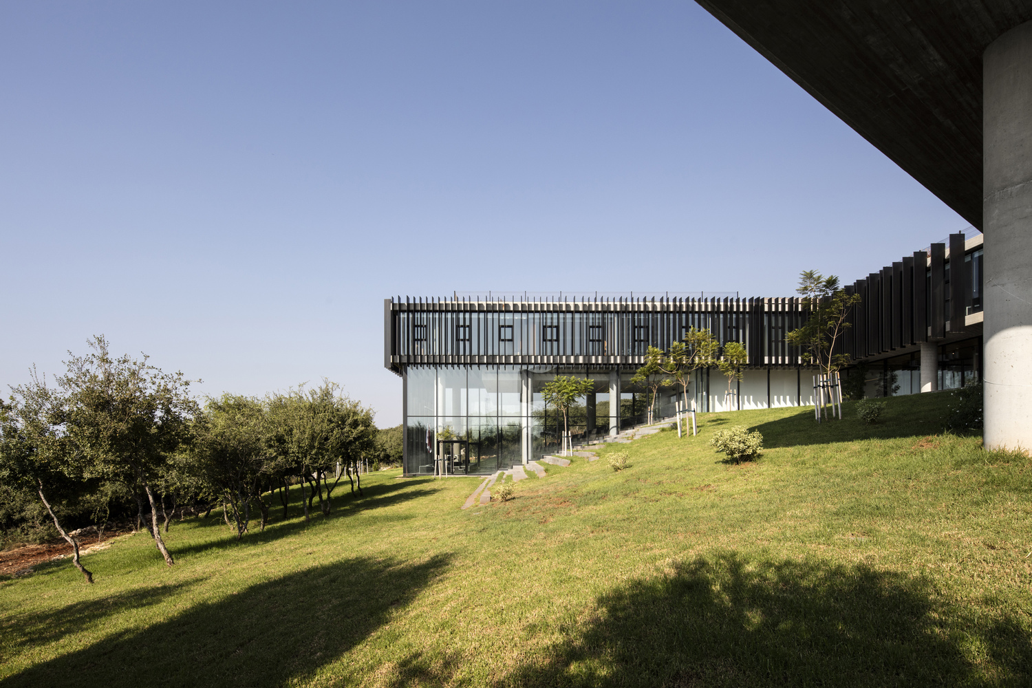 Sheikh Nahyan Centre for Arabic Studies - Intercultural Dialogue  Fouad Samara Architects-51