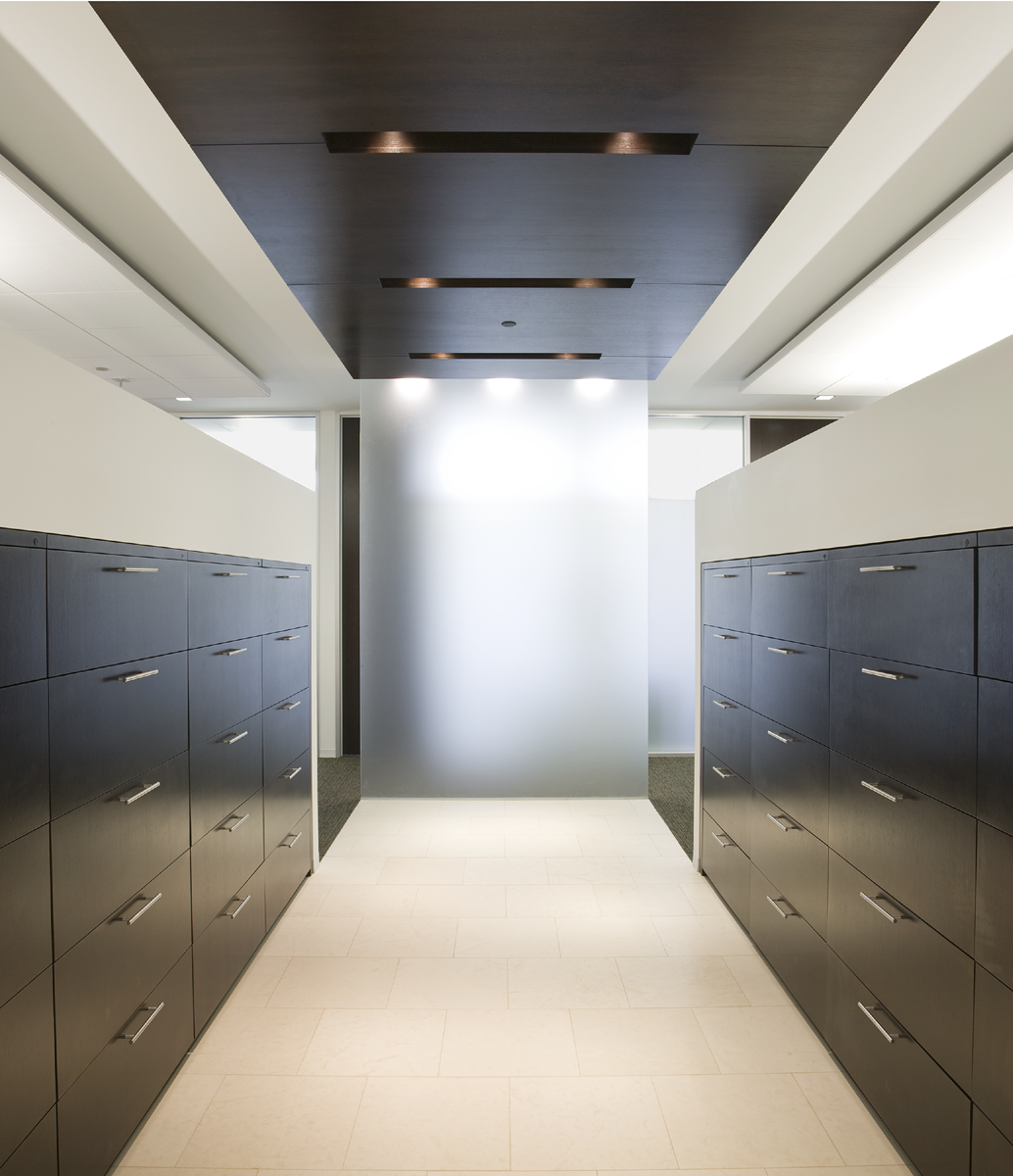 高技派经典氛围的律师事务所办公室设计-23