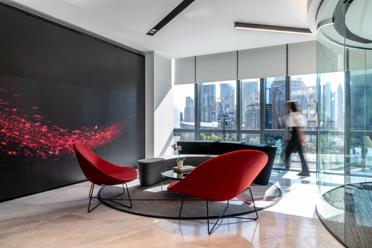 二进制代码激发创意,迪拜 Evoteq 办公室设计-17