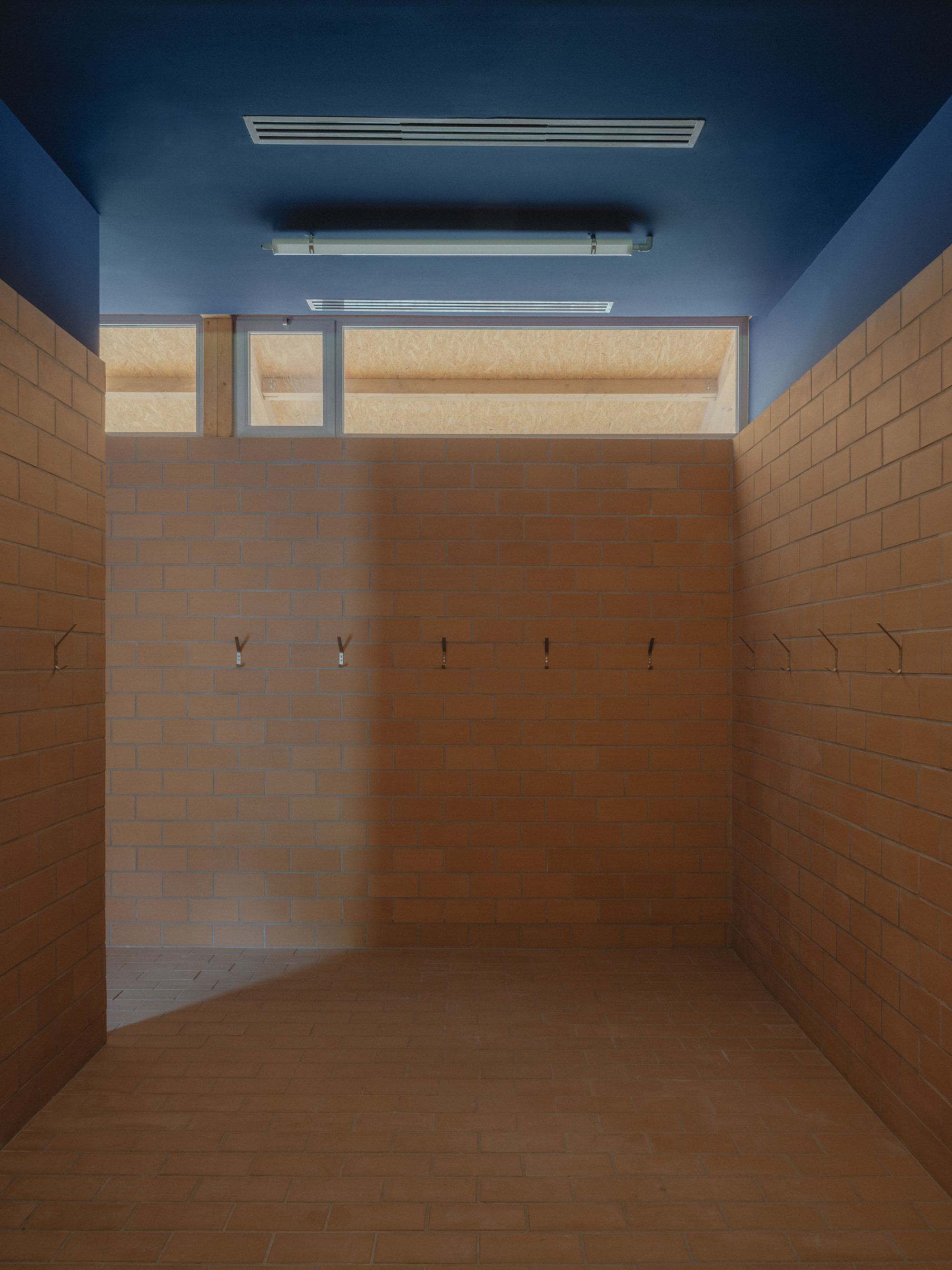 Ripoll - Changing Rooms and a Multi-Purpose Hall / MH.AP Studio + Sergi Serrat-31
