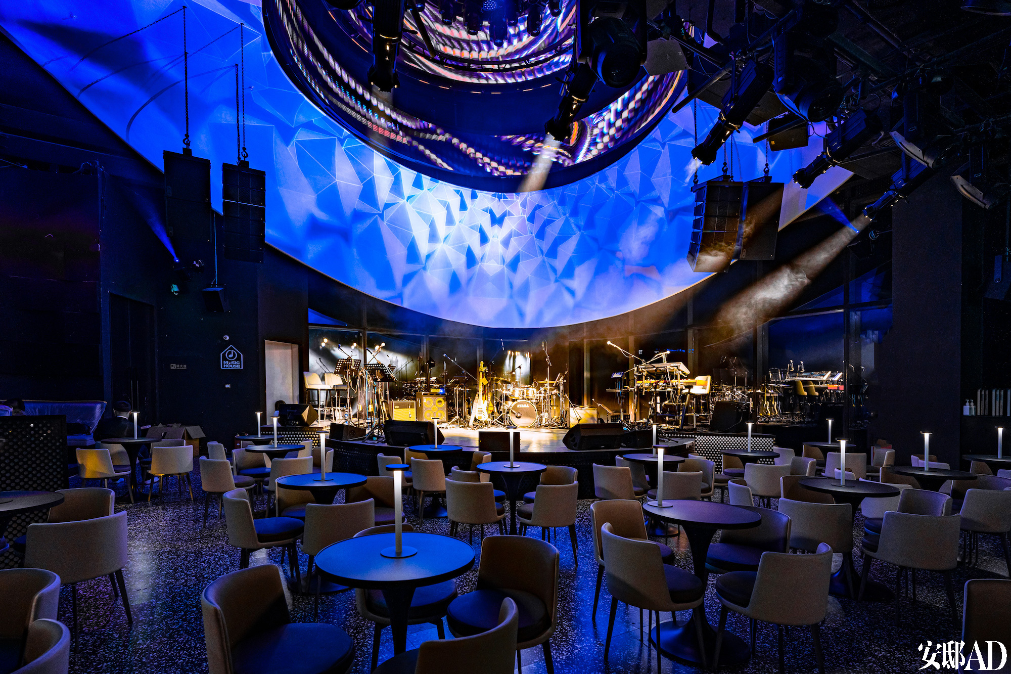 五星级的Loft改造方案比拼，实现惬意居住与办公-5