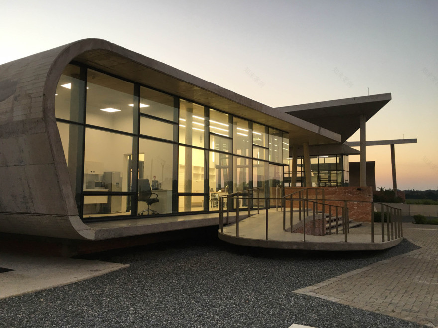 RBIDZ Entrance Gate Jeremy Steere Architect-40