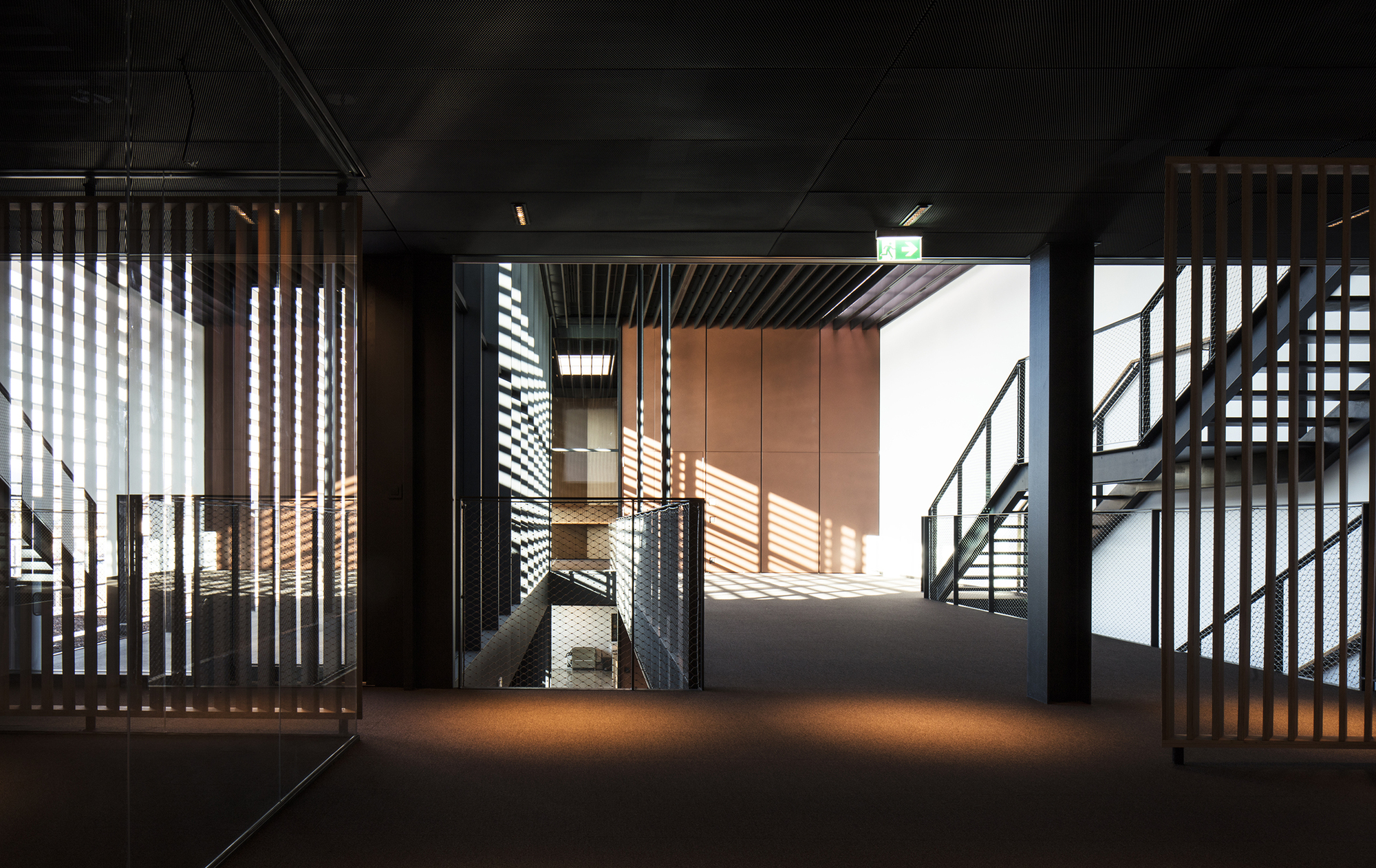 融合自然的人性化工厂设计-22