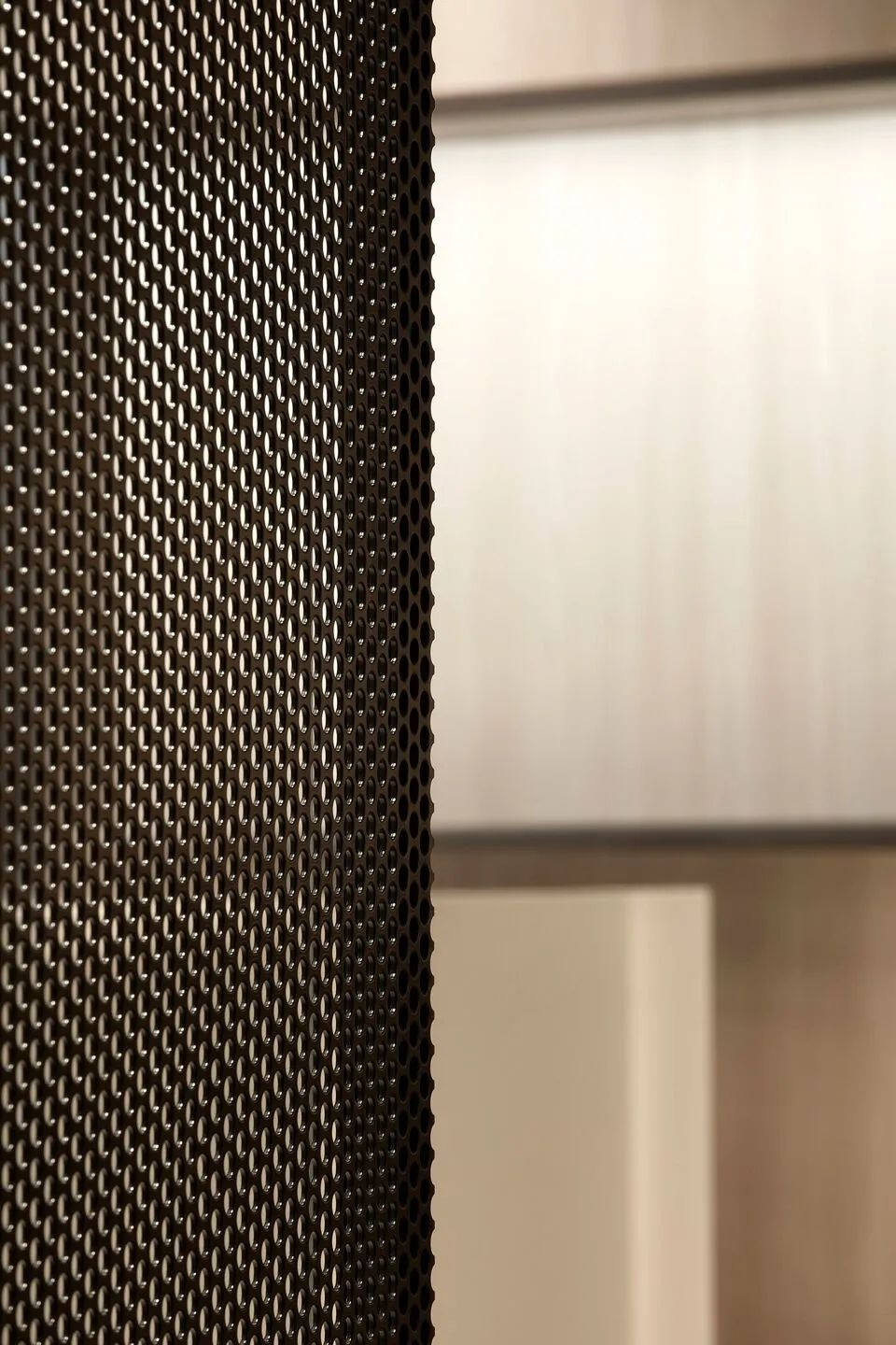 一家27平精致的饮品店Hestia，经典的黑色风格让这家小店更独特-27